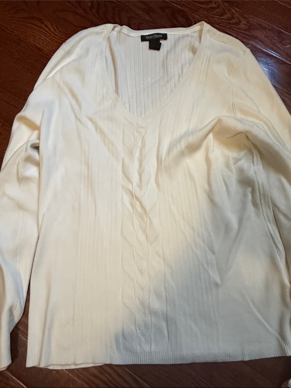 White House Black Market Cream V-Neck Cable-Front Sweater